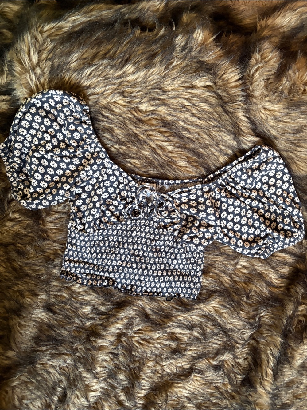 Billabong Black Daisy Puff-Sleeve Tie-Front Crop Top Y2K Size Medium